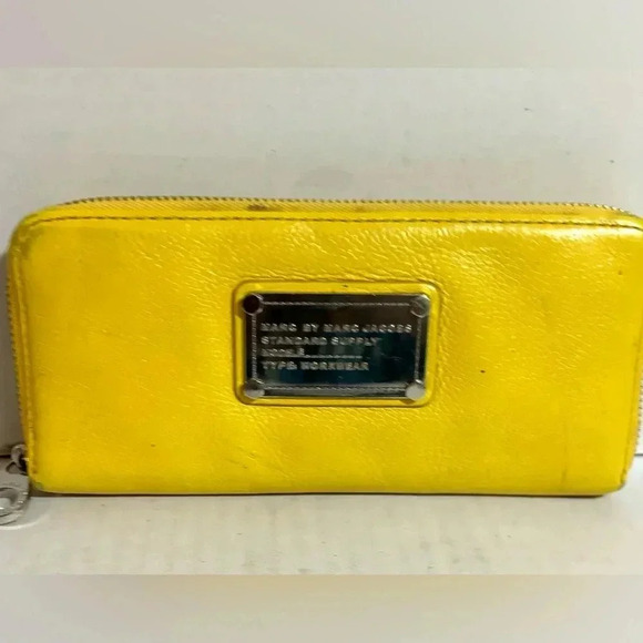 marc by Marc Jacob’s yellow leather wallet - Picture 1 of 7